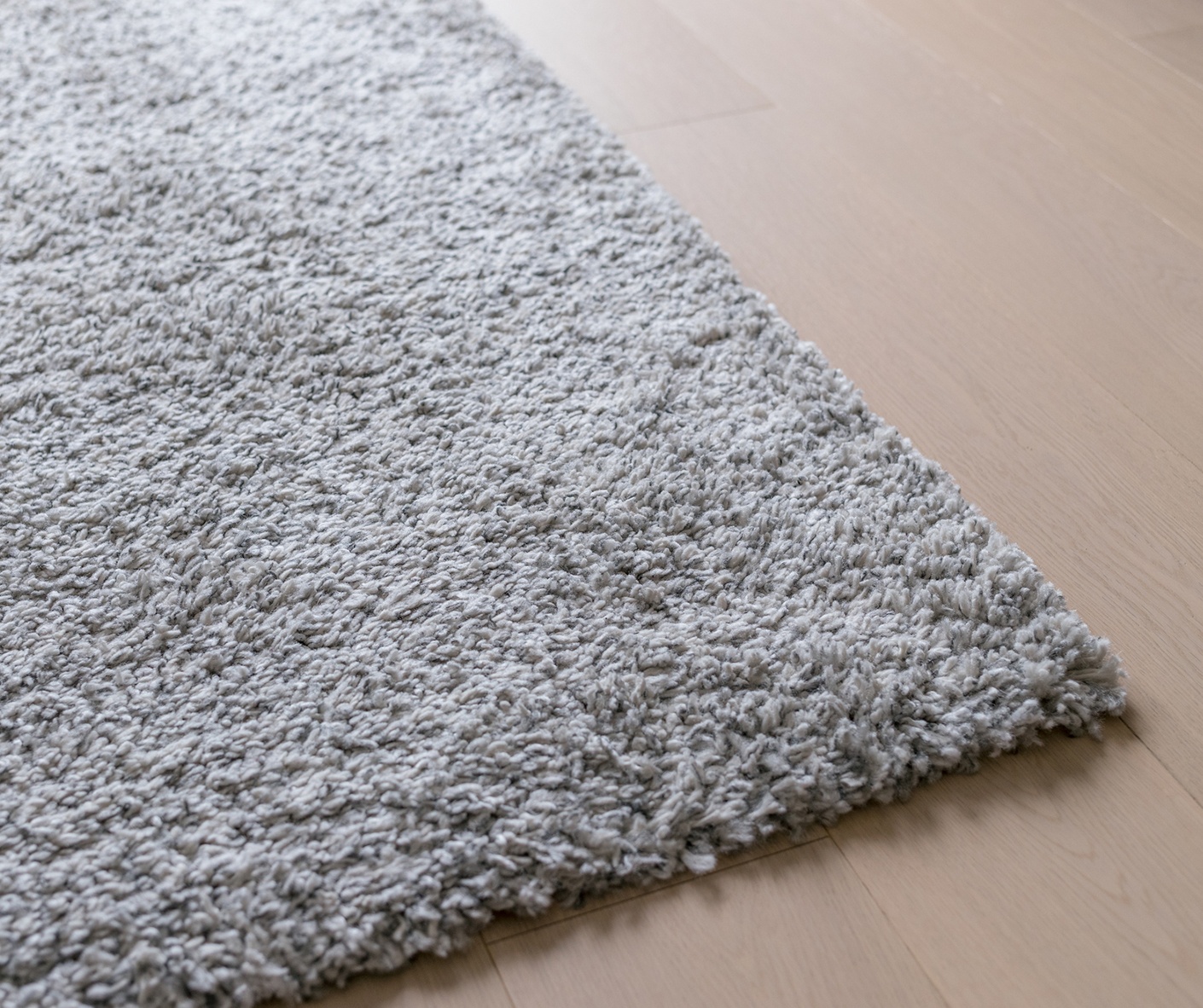 You are currently viewing Benefits of Professional Carpet Cleaning Over DIY Methods